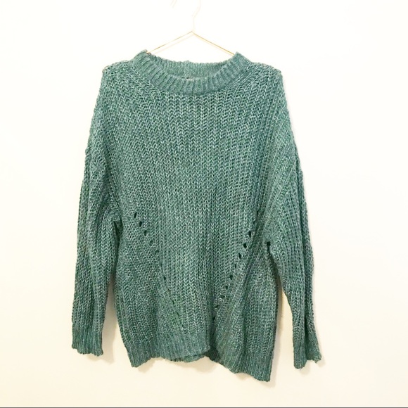 American Eagle Outfitters Sweaters - American Eagle chunky cable knit sweater size medium